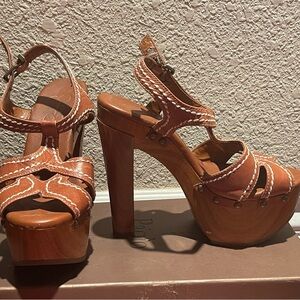 Used Jessica Simpson 6.5/B36.5 brown leather heels